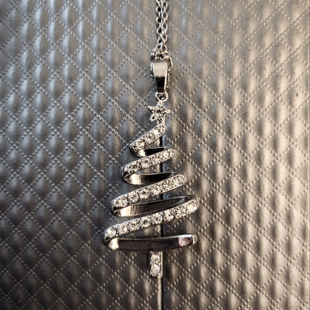 Spiral Tree Pendant & Chain - Picture 2 of 7